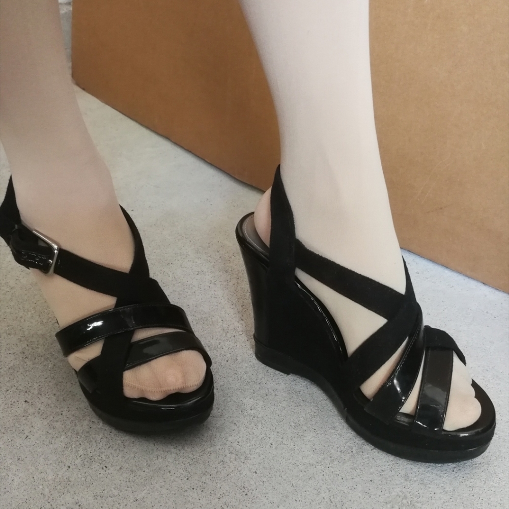 Black shiny strap wedge heel shoes